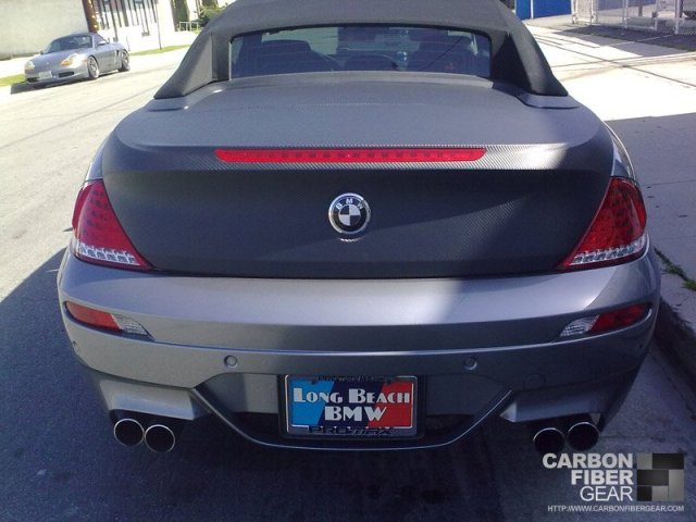 BMW M6 with 3M carbon fiber DI-NOC vinyl installed on rear hatch